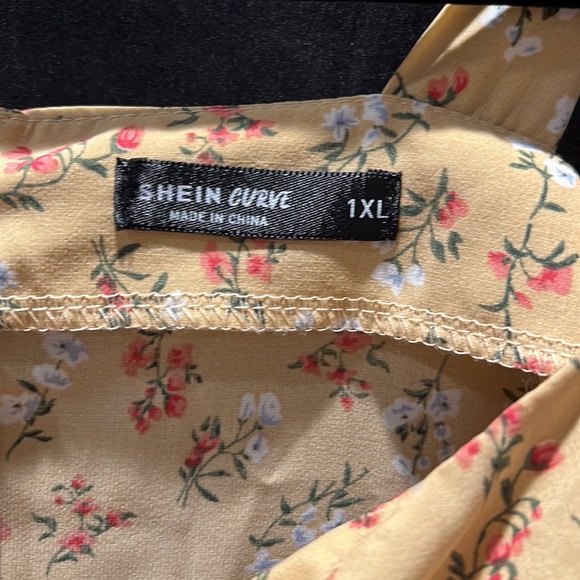 Tie shoulder dress - Picture 3 of 3